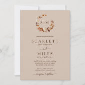 Taupe Fall Terracotta Monogram Wreath Wedding Einladung (Vorderseite)