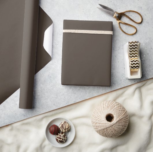 Taupe Matte Wrapping Paper Geschenkpapier (Kunsthandwerk)