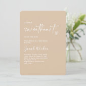 Taupe Minimalistisch Little Sweetheart Babydusche Einladung (Stehend Vorderseite)