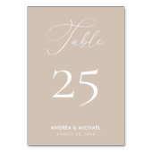 Taupe Tan Elegant Calligraphy Boho Spring Wedding Tischnummer (Rückseite)