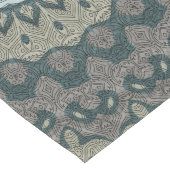 Taupe und Aquamarin Mandala mit Tribal Symmetrie Großer Tischläufer (Ecke)