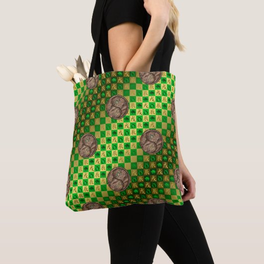 Taurus & Earth Dragon Tasche (Von Nahem)