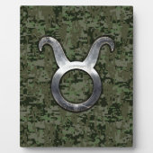 Taurus Signage auf Woodland Green Digital Camoufla Fotoplatte (Vorderseite)