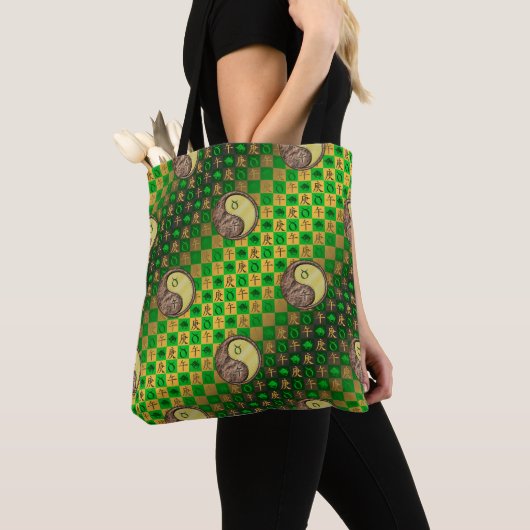 Taurus und Metallpferd Tasche (Von Nahem)