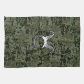 Taurus Zodiac Symbol auf Green Digital Camouflage Küchentuch (Horizontal)