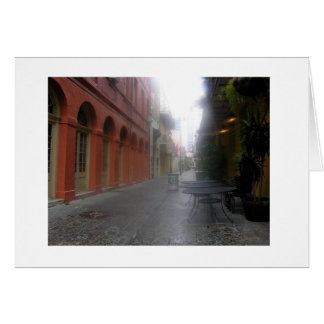 Tauschen Sie Alley während des Regens aus