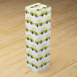 Taxi NYC Gelb New York City Checkered Cab Print Weinbox<br><div class="desc">Das Design bietet eine originelle Aquarellbilder eines klassischen gelben Taxis in New York City. Ideal für alle,  die in oder Lieben NYC lebt! Sehen Sie nicht,  wonach Sie suchen? Brauchen Sie Hilfe bei der Anpassung? Kontaktieren Sie Rebecca,  um etwas für Sie entworfen zu haben.</div>