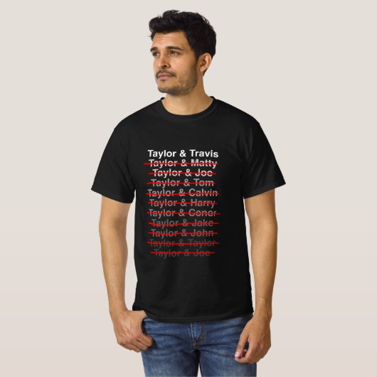 Taylor & Travis (White Text / Red Line) T-Shirt (Vorne ganz)