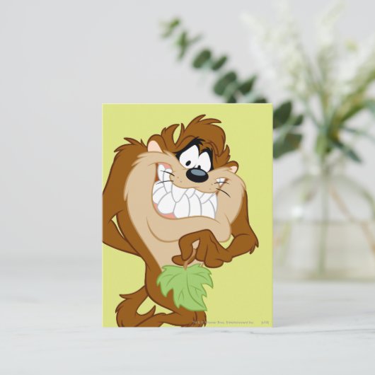 TAZ™ mit Blättern Postkarte (Stehend Vorderseite)