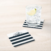 TAZ™ versteckt sich in Streifen Rechteckiger Pappuntersetzer (Vor Ort)