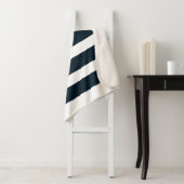 TAZ™ versteckt sich in Streifen Sherpadecke (Beispiel)