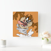 TAZ™ Whirling Tornado Quadratische Wanduhr (Zuhause)