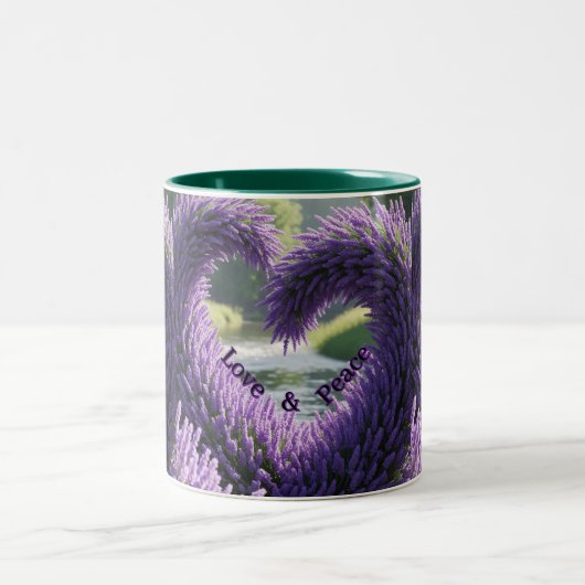 Taza con diseño de lavanda – Love and Peace Zweifarbige Tasse (Mittel)