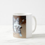 Taza con gato rockero tocando guitarra . kaffeetasse (VorderseiteRechts)