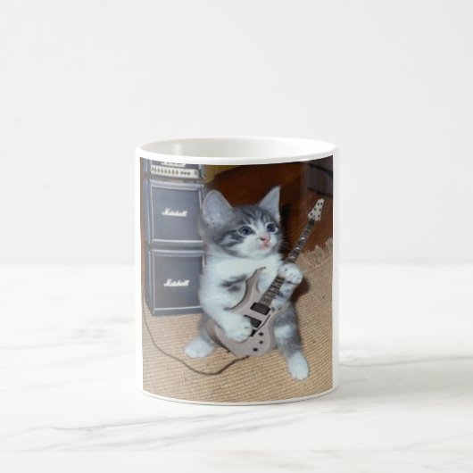 Taza con gato rockero tocando guitarra . kaffeetasse (Mittel)