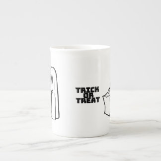 Taza Jumbo     TRICK OR TREAT   Porzellantasse