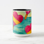 Tazas de café helados en la playa  zweifarbige tasse (Mittel)