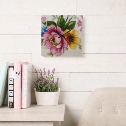 Tea Cup Floral Bouquet Quadratische Wanduhr