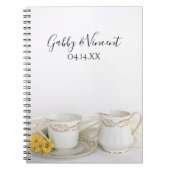 Tea Cup und Yellow Daisies Wedding Guest Book Notizblock (Vorderseite)
