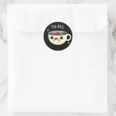 Tea Hee Funny Tee Cup Pun Dark BG Runder Aufkleber (Tasche)