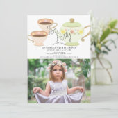Tea Party Tea Pot & Cups Girl Birthday Foto Einladung (Stehend Vorderseite)