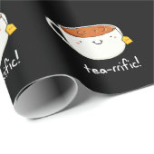 Tea-Rific Funny Cup of Tea Pun Dark BG Geschenkpapier (Rolleneckpunkt)