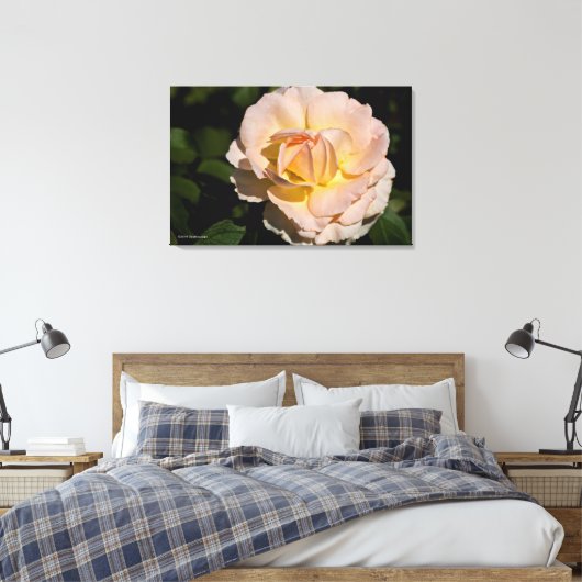 Tea-Rose Leinwanddruck (Insitu (Schlafzimmer))