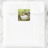 Tea Time Chipmunk Quadratischer Aufkleber (Tasche)