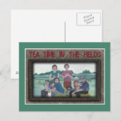 "Tea Time in the Fields" mit dekorativem Rand Postkarte (Vorne/Hinten)