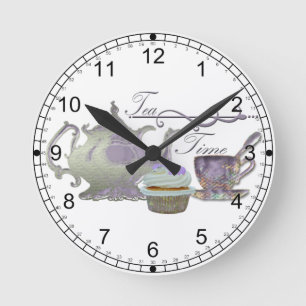 Tea Time! Lilac Teapot, Teacup and Cupcake Art Runde Wanduhr