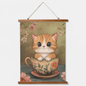 Tea Time mit einem winzigen Kitten Wandteppich Mit Holzrahmen (Vorderseite)