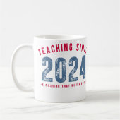 Teacher Mug | Teaching Since 2024 Kaffeetasse (Links)