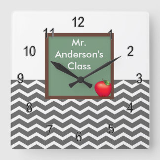 Teachers Gray Chevron Chalkboard Clock Quadratische Wanduhr