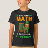 Teaching Math Is Awesome On St Patrick Day Leprech T-Shirt (Vorderseite)