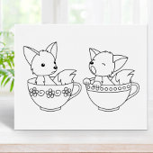 Teacup Foxes - Babys auf einer Cups-Farbseite Poster