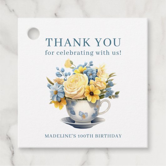 Teacup Yellow Blue Flowers 100. Geburtstag Geschenkanhänger (Vorderseite)