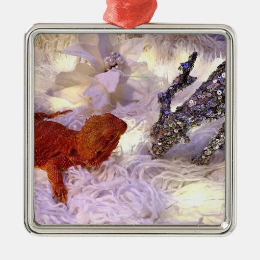 Teak the Bearded Dragon Weltfrieden Ornament Aus Metall (Vorne)