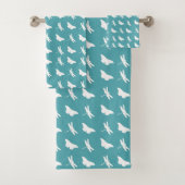 Teal and White Butterfly and Dragonfly Pattern Badhandtuch Set (Insitu)