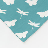 Teal and White Butterfly and Dragonfly Pattern Fleecedecke (Ecke)