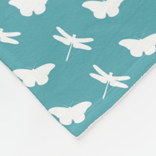 Teal and White Butterfly and Dragonfly Pattern Fleecedecke (Ecke)