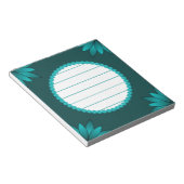 Teal-Blatt-Mandala-Design auf Dunkelcyan Notizblock (angewinkelt)