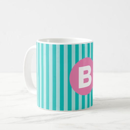 Teal Blue Vertical Striped Pink Circle Monogram Kaffeetasse (Vorderseite Links)