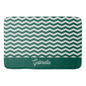 Teal Grün Chevron Zickzack-Streifenmuster Badematte (Vorderseite)