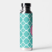 Teal Quatrefoil Pattern Custom Pink Monogram Trinkflasche (Rechts)