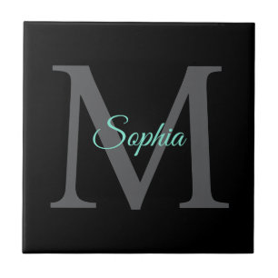 Teal Schriftname, großes graues Monogramm auf Schw Fliese