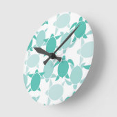 Teal Turtle Pattern Runde Wanduhr (Winkel)