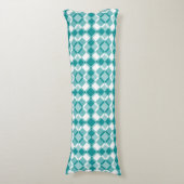Teal Weiß Karo Argyle-Muster Seitenschläferkissen (Vorderseite Vertikal)