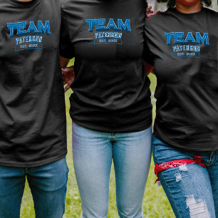 Team Blue Familienname Custom Sports Einfach Schwa T-Shirt