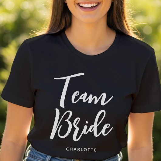 Team Bride Individuelle Name Wedding Schwarz-weiß T-Shirt