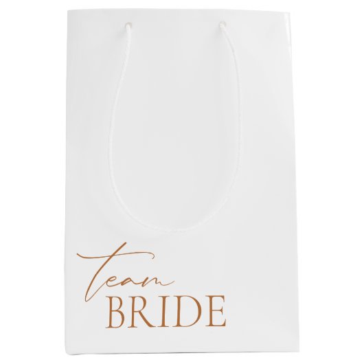 Team Bride Minimalistisch Elegante White Bachelore Mittlere Geschenktüte (Vorderseite)